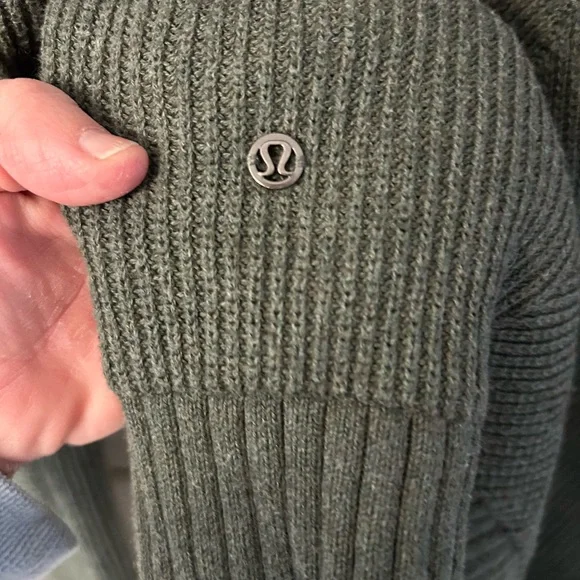 Lululemon Cozy Calling Turtleneck Sweater - Picture 7 of 8